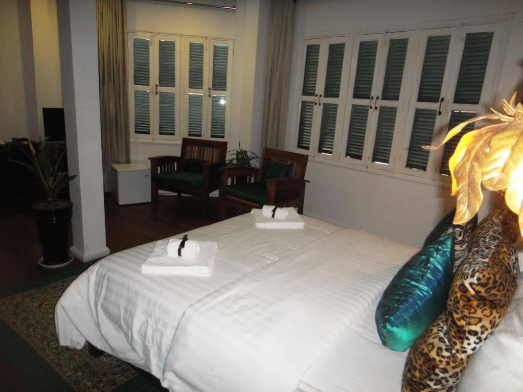 Hotel La Java Bleue Kampot Exterior photo